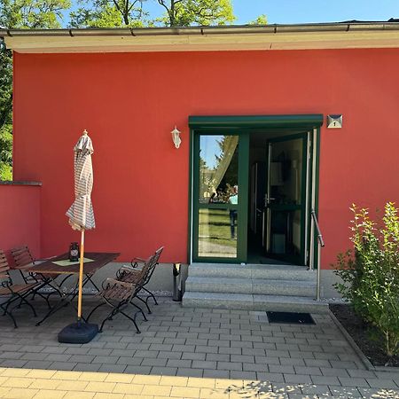 Bed & Breakfast Am Waldguertel Forst  Bagian luar foto