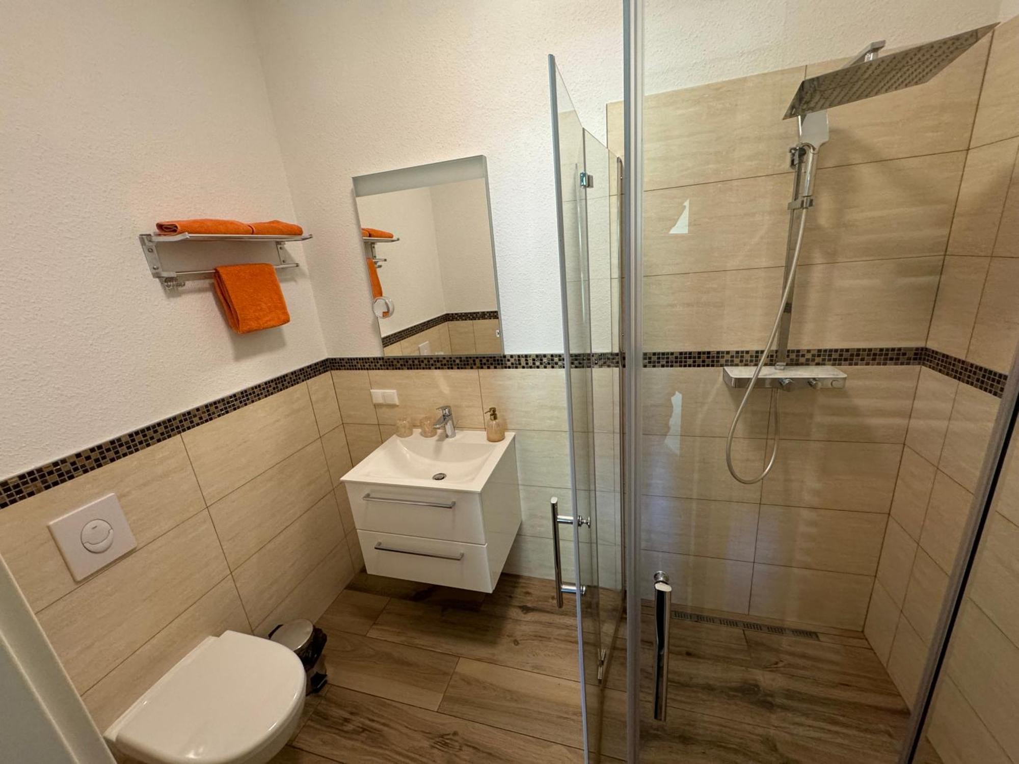 Bed & Breakfast Am Waldguertel Forst  Bagian luar foto
