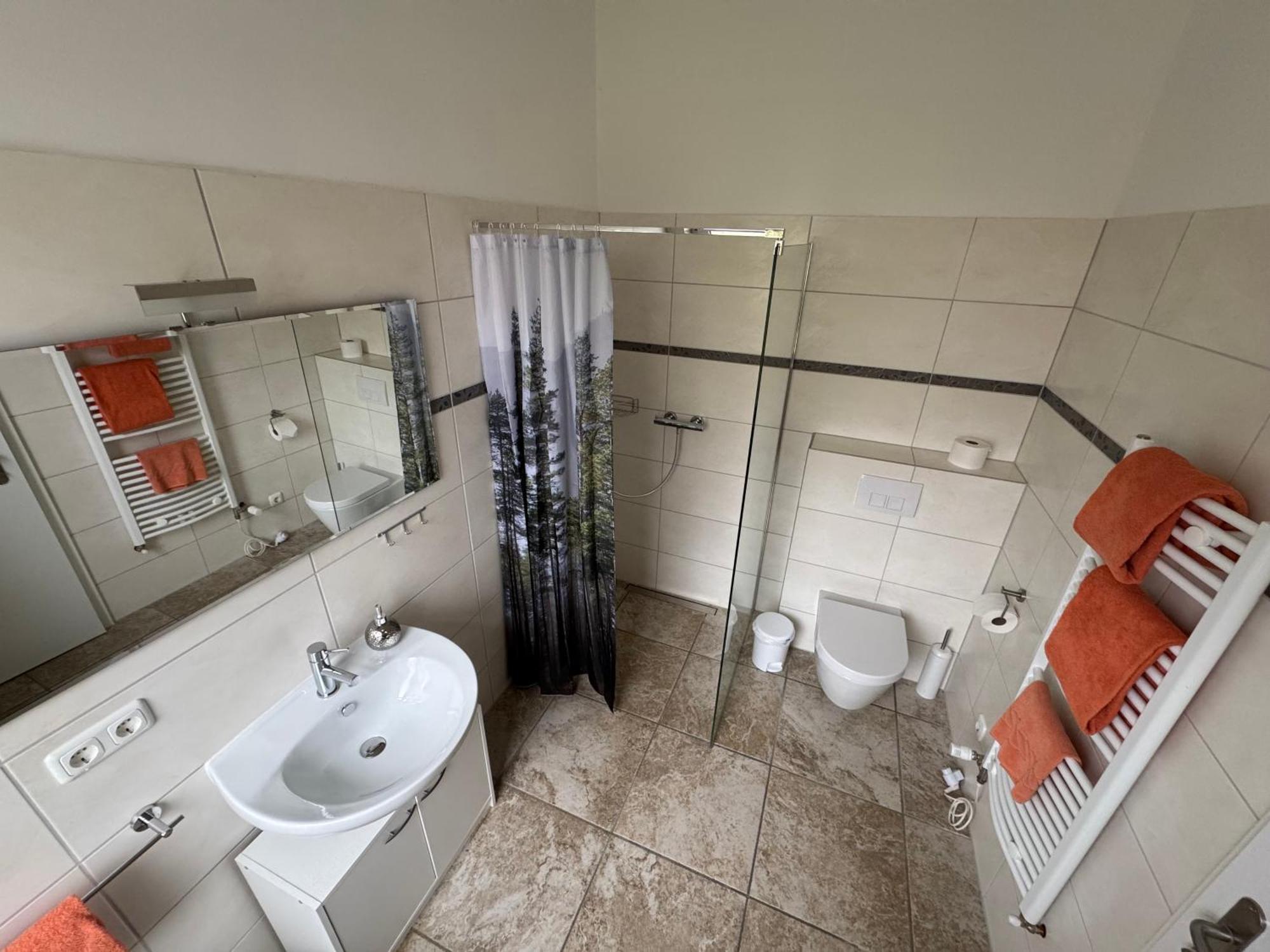 Bed & Breakfast Am Waldguertel Forst  Bagian luar foto
