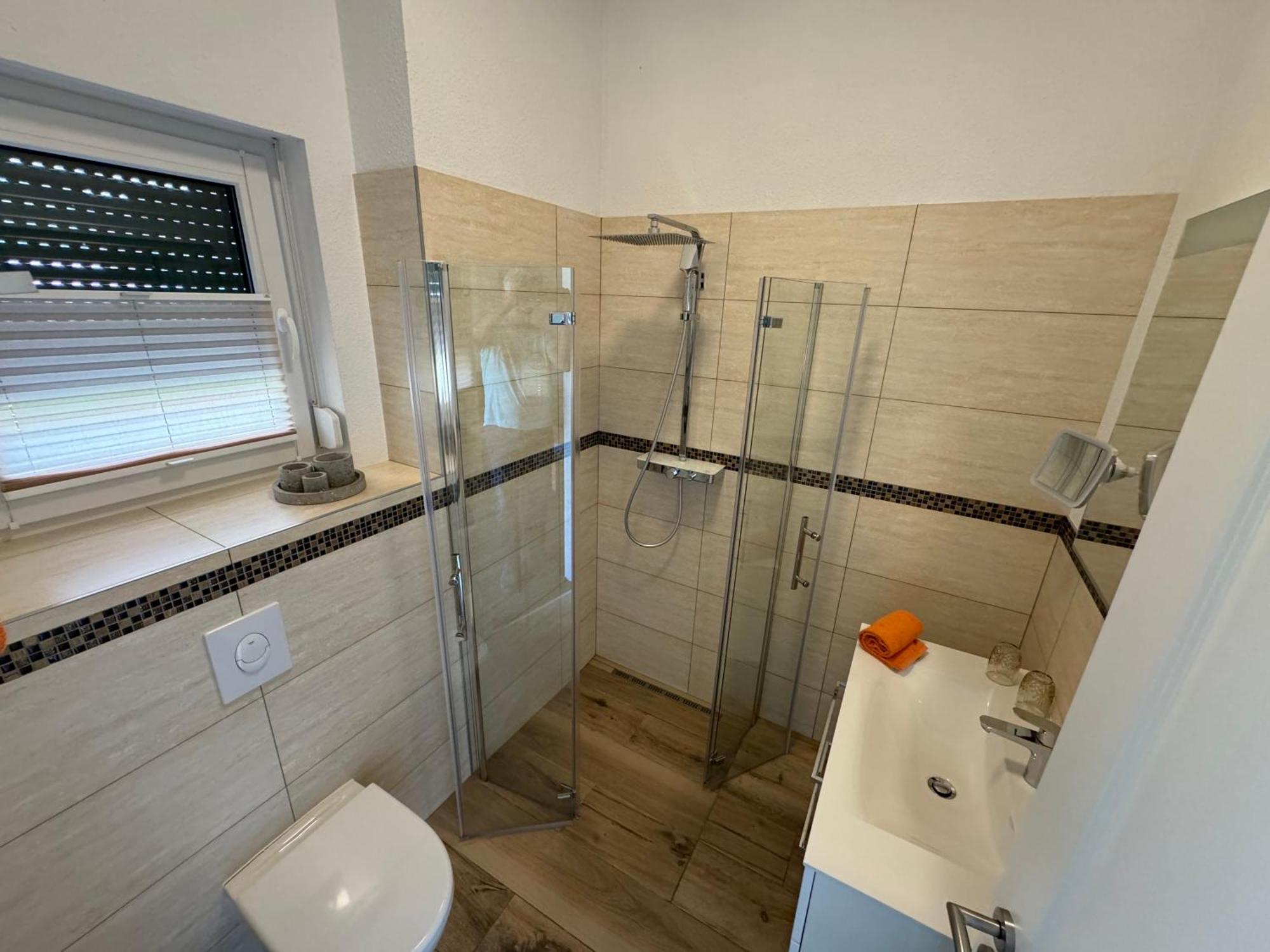 Bed & Breakfast Am Waldguertel Forst  Bagian luar foto